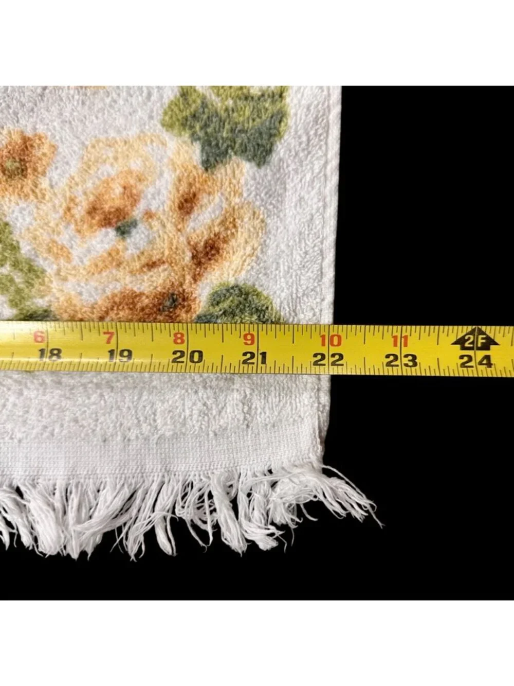 Vintage Floral Bath Towel 1970s Retro Fringe Cotton Rose Flowers Cannon USA